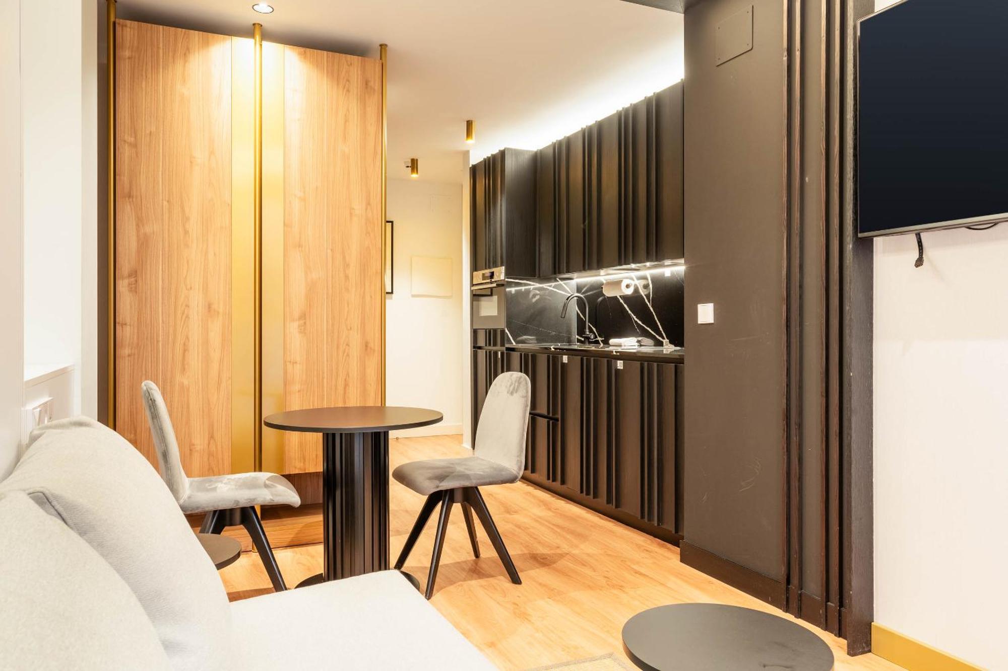 Limehome San Sebastian Zubieta Kalea Exteriör bild